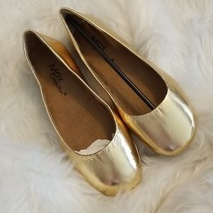 max collection shoes wholesale